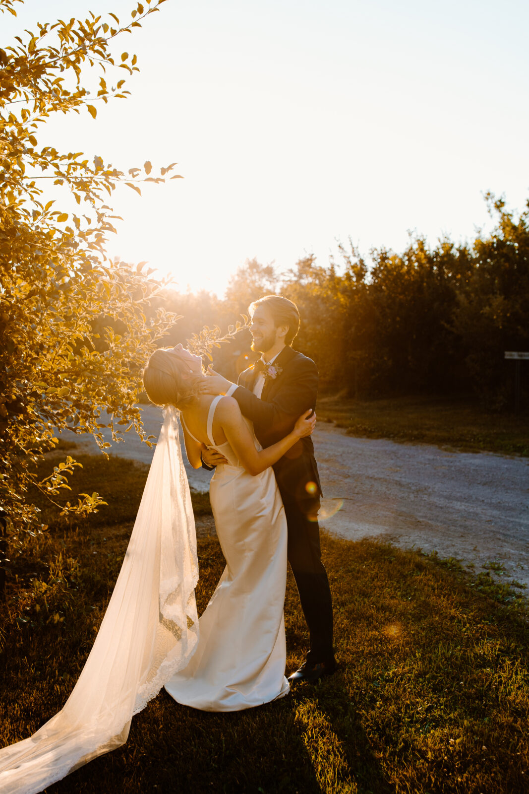 Tips For Dreamy Sunset Portraits | Chicago Wedding Photographer